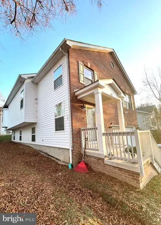 $379,000 | 922 Abel Avenue, Capitol Heights, MD 20743