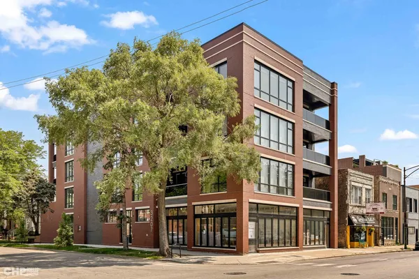 $2,850 | 3207 North Lawndale Avenue, Unit 202, Chicago, IL 60618