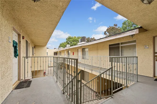 $405,000 | 7035 Woodley Avenue, Unit 205, Van Nuys, CA 91406