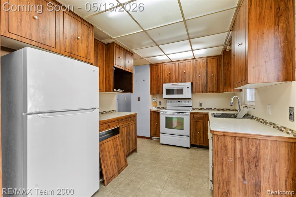 7919 Harding Street Taylor, MI 48180 - Photo 13 of 33