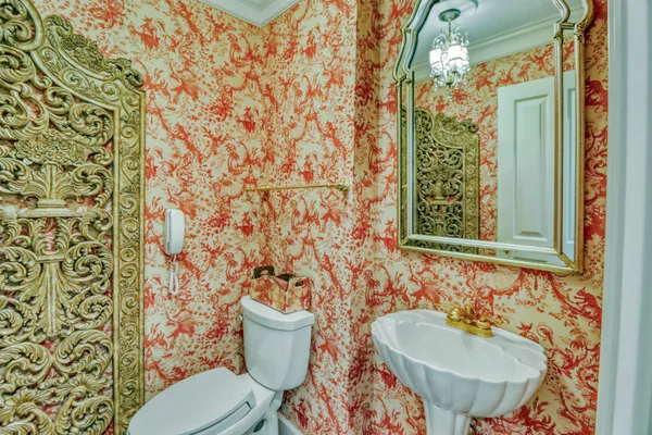 $2,100,000 | 919 North Shore Drive, Detroit Lakes, MN 56501