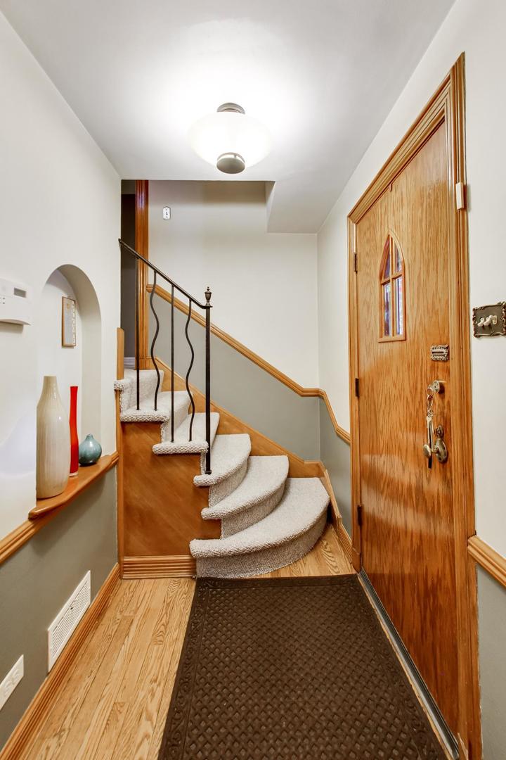 220 Northwood Road Riverside, IL 60546 - Photo 4 of 79 Gallery Image 4