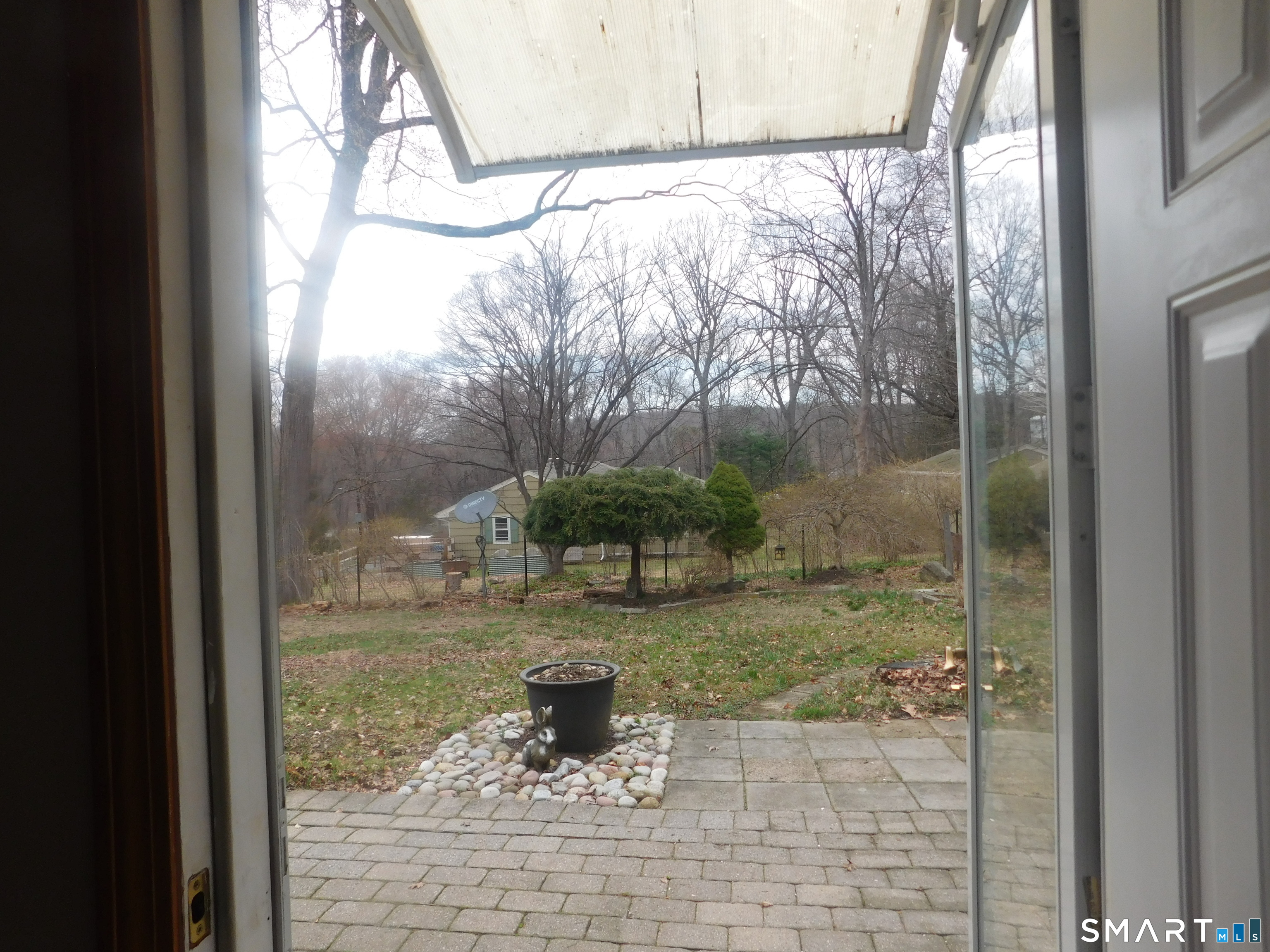 6 Daybreak Lane, Unit STUDIO Shelton, CT 06484 - Photo 7 of 7 a view of a outdoor space