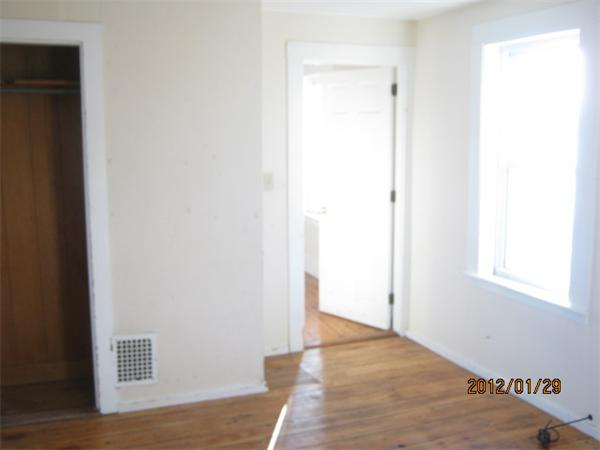 18 Burnside Street Salem, MA 01970 - Photo 10 of 12