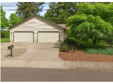 $575,000 | 430 Northeast 176th Avenue, Portland, OR 97230