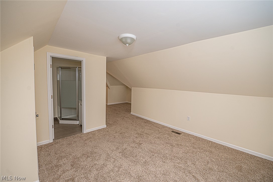 1664 Winchester Road Cleveland, OH 44124 - Photo 22 of 28