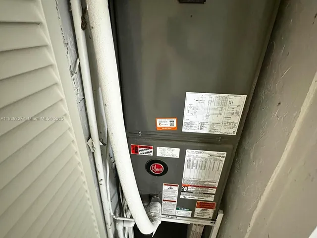 a view of an outdoor space