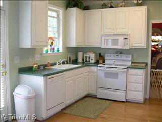 3648 Shadow Ridge Drive High Point, NC 27265 - Photo 4 of 8 Other. Kitchen