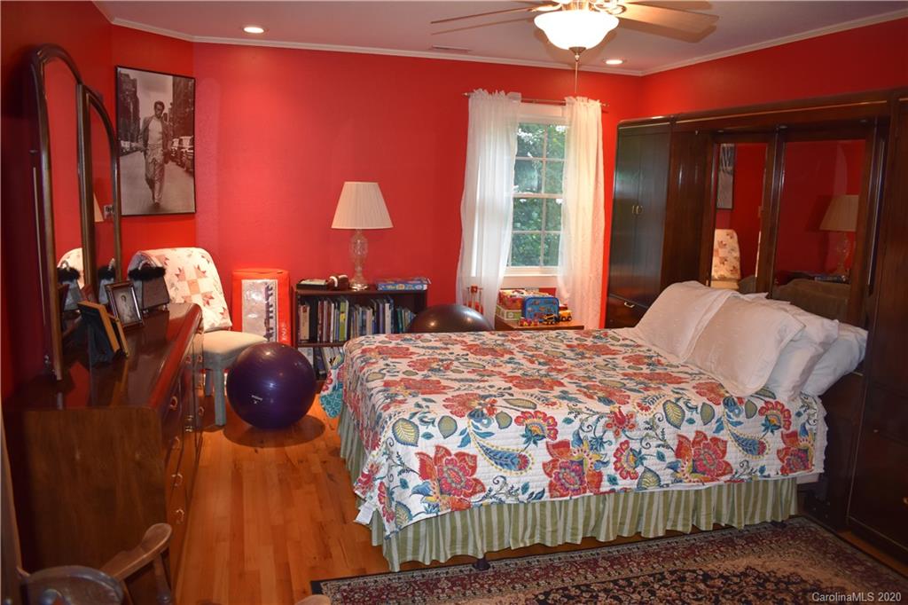 479 Landis Road Marion, NC 28752 - Photo 12 of 48 Gallery Image 12