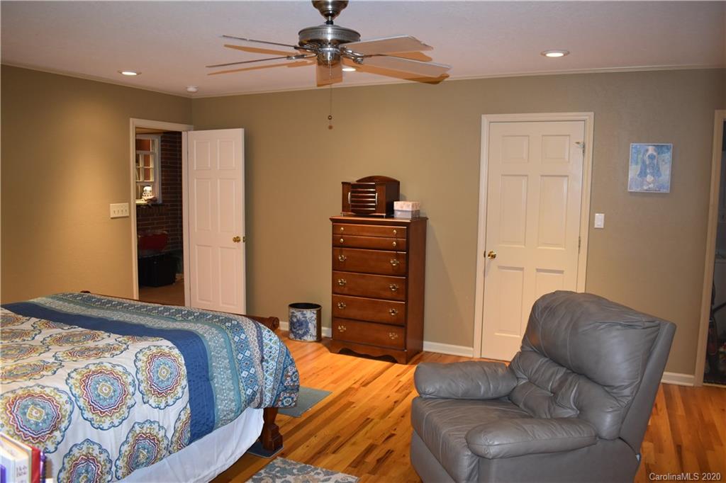 479 Landis Road Marion, NC 28752 - Photo 16 of 48 Gallery Image 16