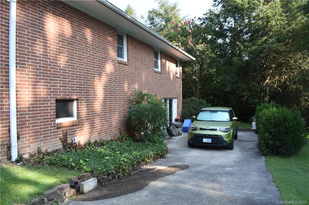 479 Landis Road Marion, NC 28752 - Photo 43 of 48 Gallery Image 43