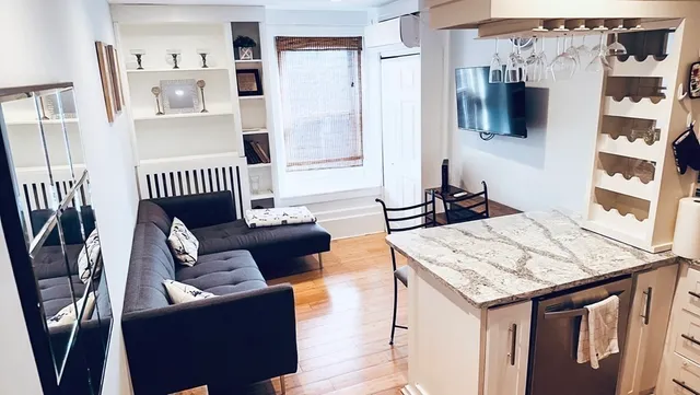 $3,400 | 411 Beacon Street, Unit 10, Boston, MA 02115