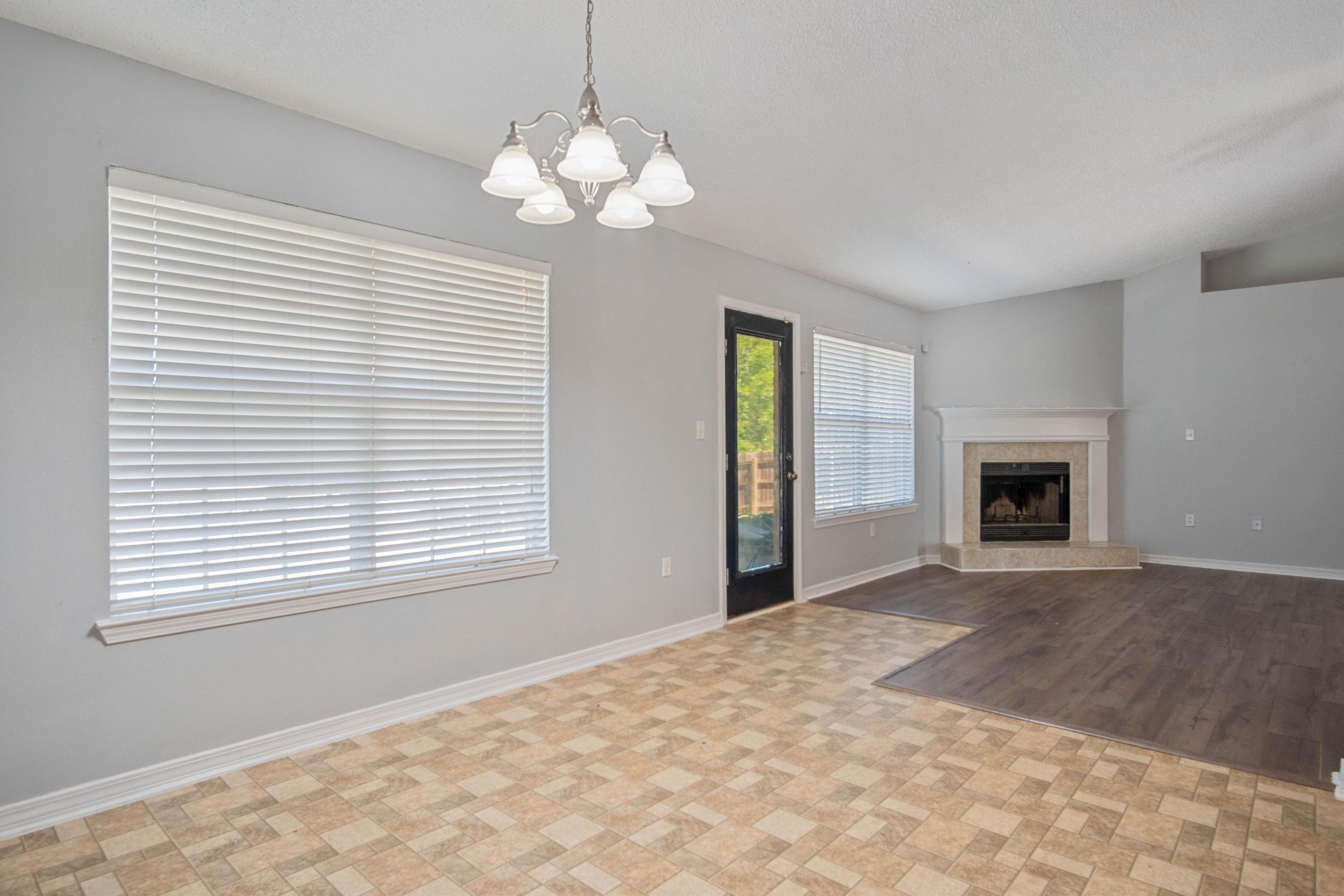 427 Triton Street Crestview, FL 32536 - Photo 10 of 32 a view of an empty room with a window