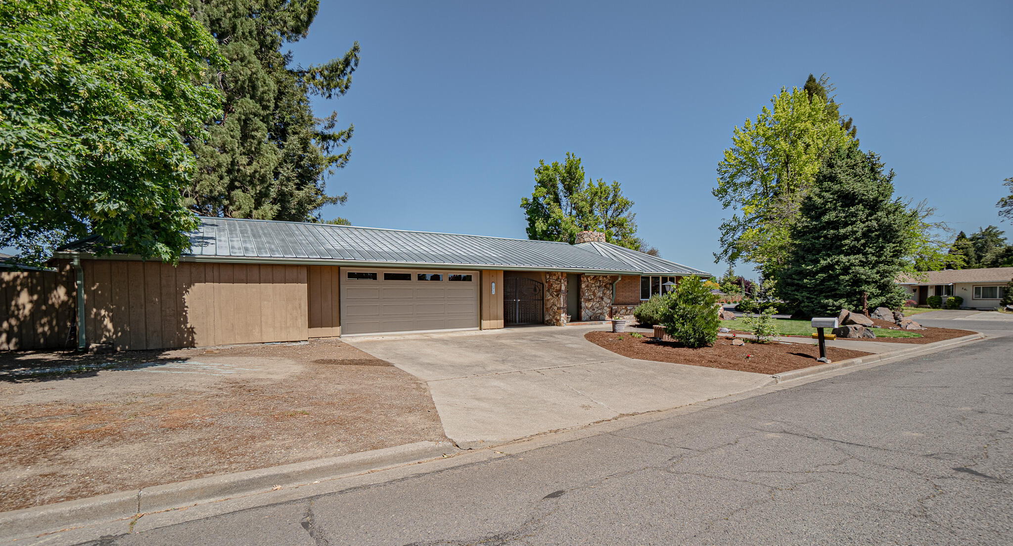 10 Donna Way Central Point, OR 97502 - Photo 41 of 48 DSC05947-HDR