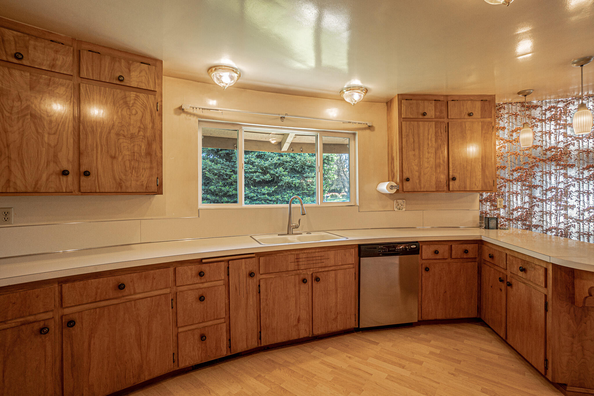 10 Donna Way Central Point, OR 97502 - Photo 6 of 48 DSC05237-HDR