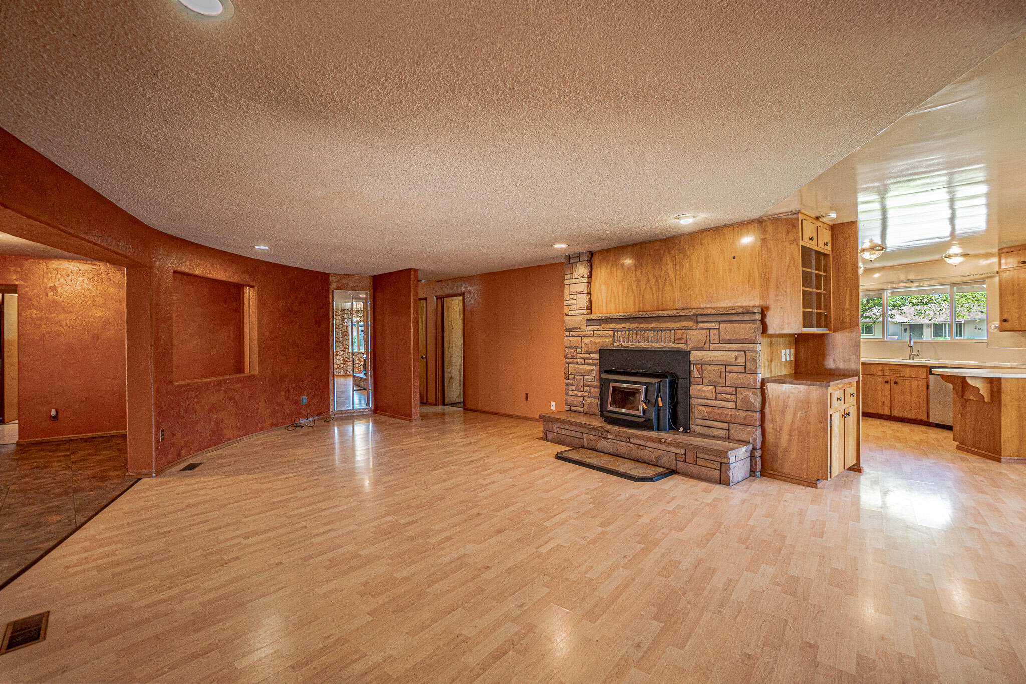 10 Donna Way Central Point, OR 97502 - Photo 8 of 48 DSC05122-HDR