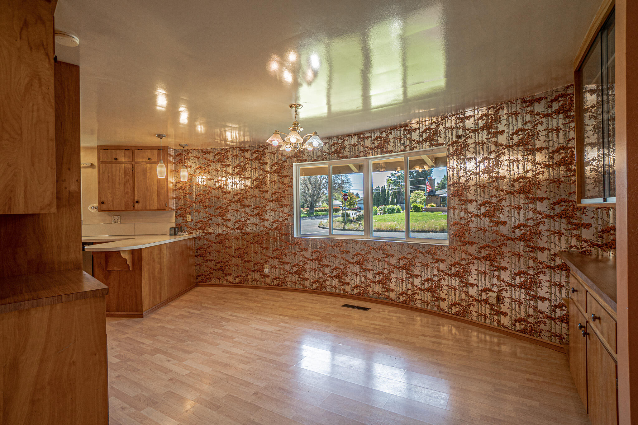 10 Donna Way Central Point, OR 97502 - Photo 9 of 48 DSC05152-HDR