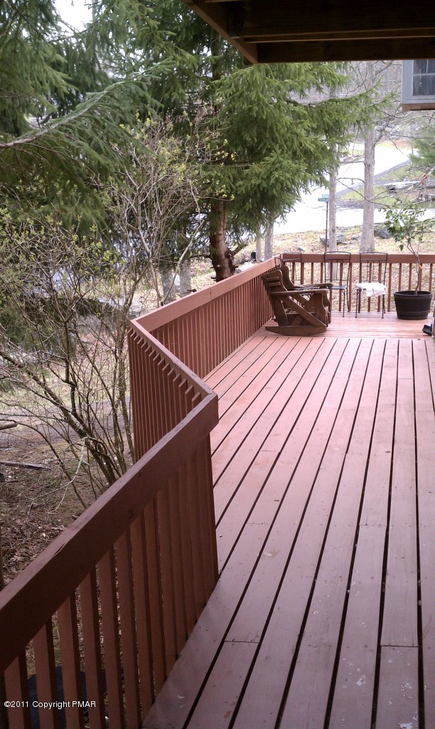 1024 Canterbury Road Bushkill, PA 18324 - Photo 2 of 18 Front Deck