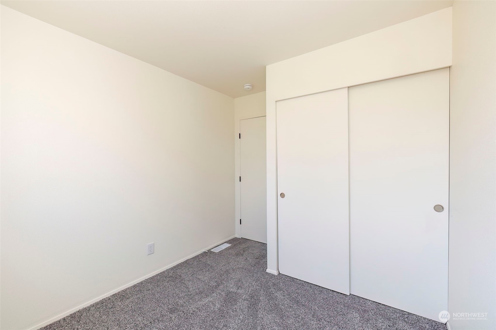 3982 Broadmoor Loop Bremerton, WA 98310 - Photo 33 of 40 a view of an empty room