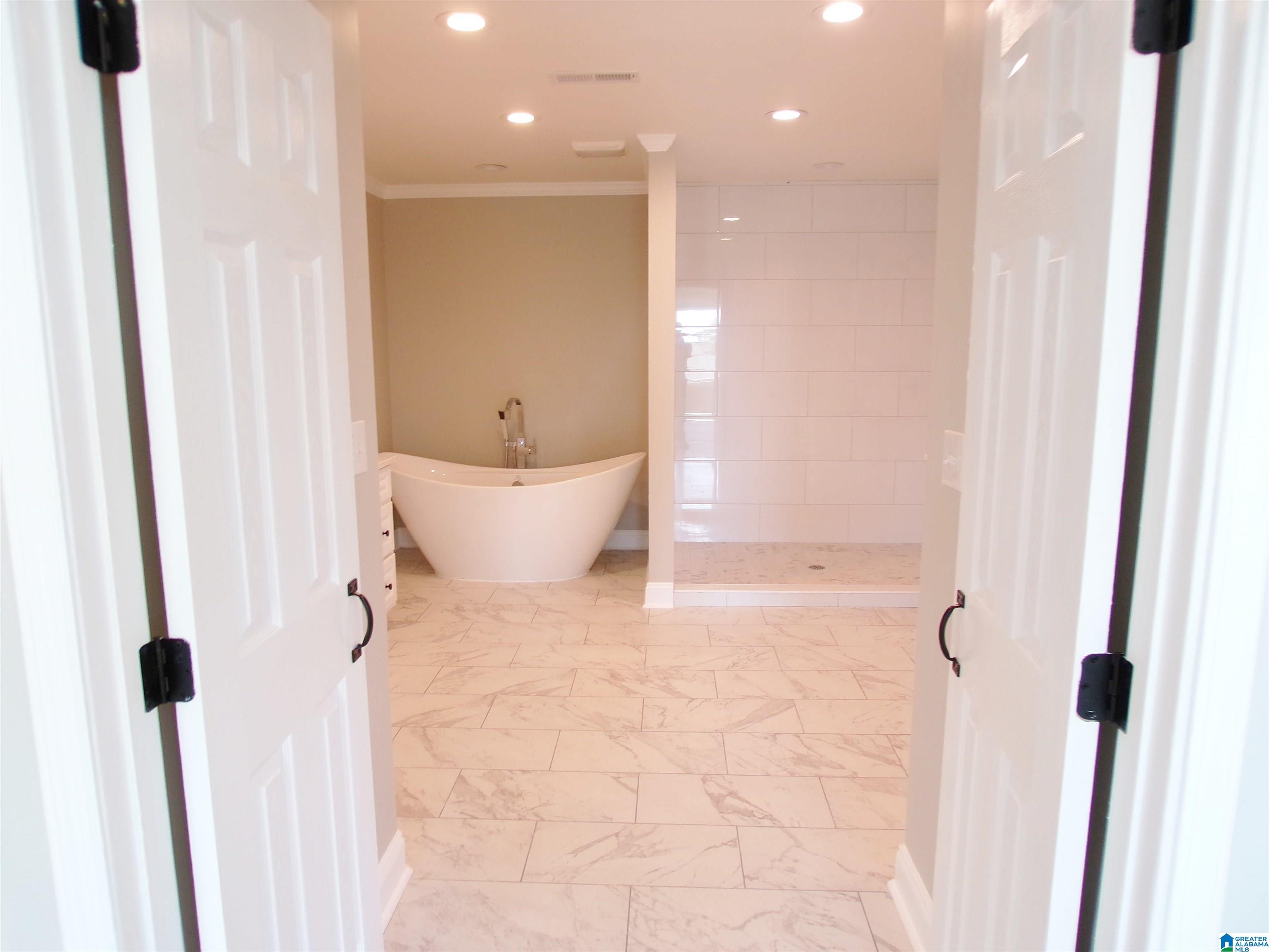 7 Christopher Way Anniston, AL 36207 - Photo 35 of 100
