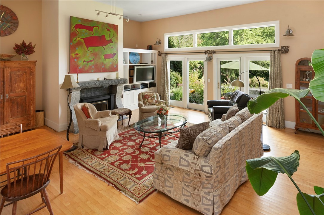 106 Hunting House Road Glocester, RI 02857 - Photo 17 of 50 Gallery Image 17
