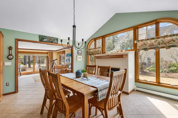 $925,000 | 18 Falcon Way, Hale's Location, NH 03860