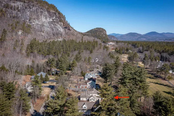 $925,000 | 18 Falcon Way, Hale's Location, NH 03860