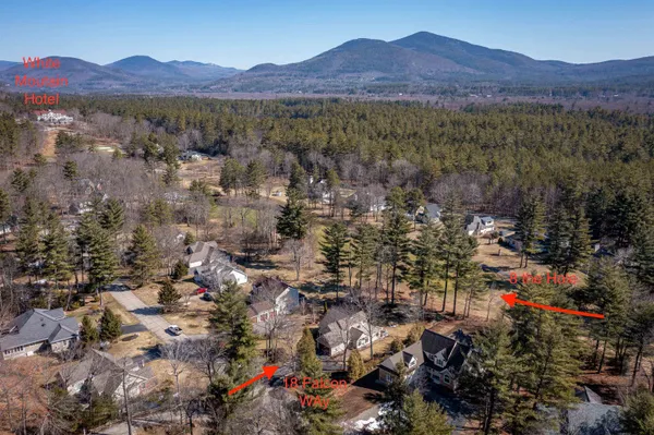 $925,000 | 18 Falcon Way, Hale's Location, NH 03860