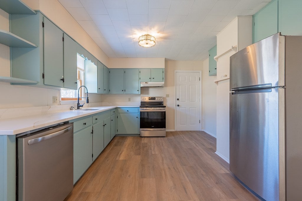 144 Cherry Street Rural Retreat, VA 24368 - Photo 10 of 59 Gallery Image 10