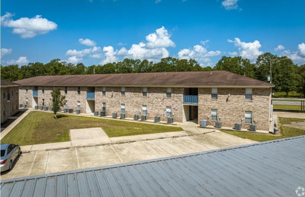 7071 South Bilbo Road, Unit 5 Orange, TX 77632 - Photo 7 of 16 Gallery Image 7
