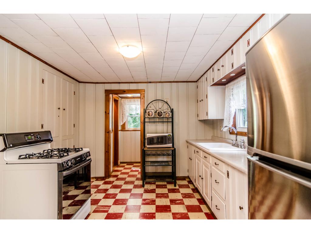 25 Riverside Drive Hudson, NH 03051 - Photo 13 of 36