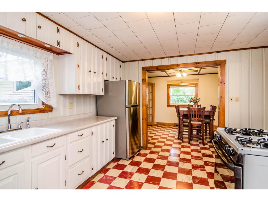 25 Riverside Drive Hudson, NH 03051 - Photo 15 of 36