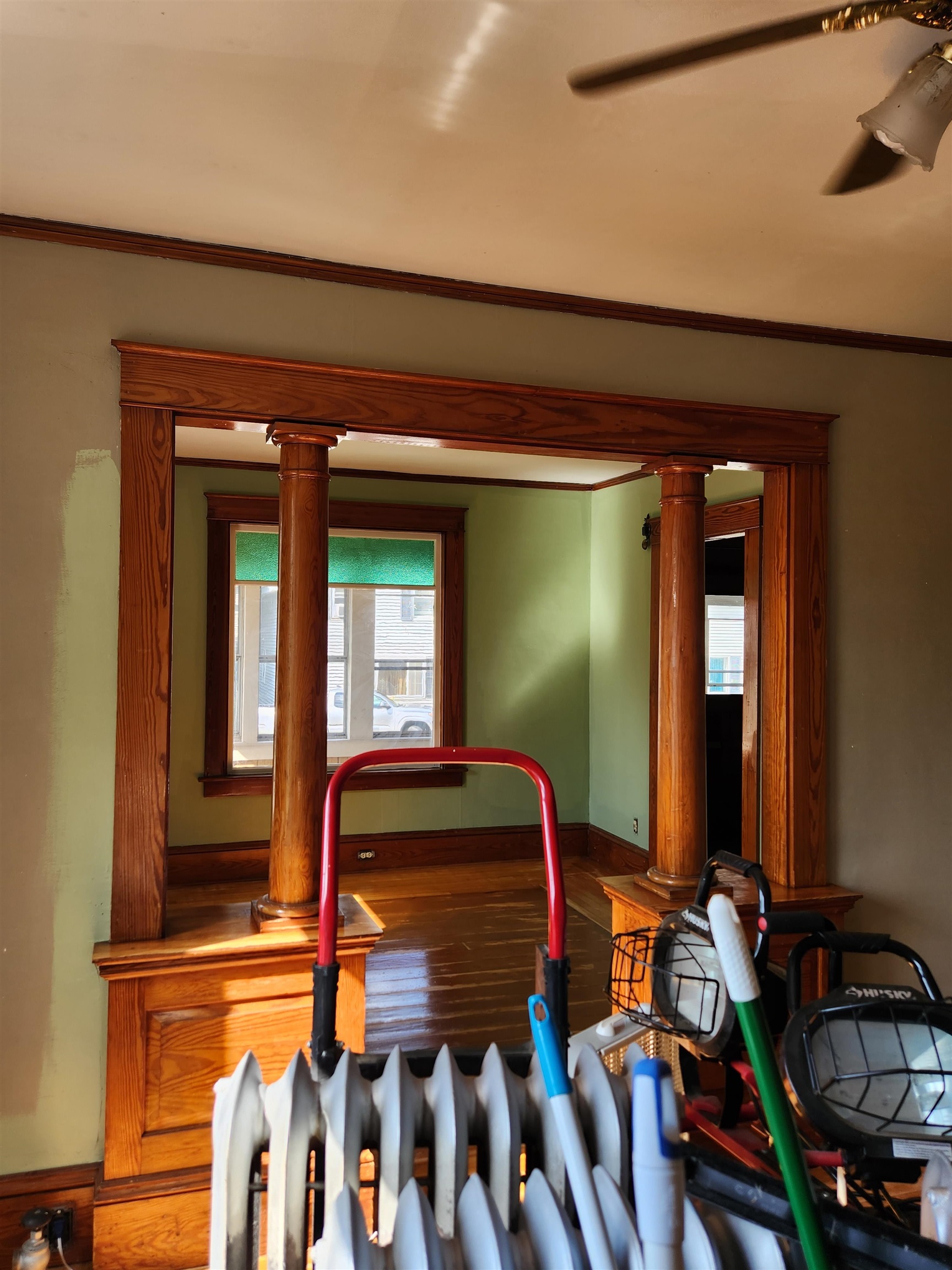 27 Spring Street Laconia, NH 03246 - Photo 4 of 12