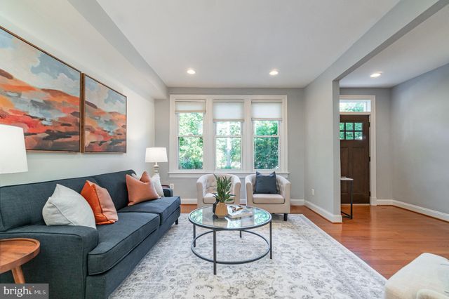 $849,000 | 1933 Lincoln Road Northeast, Washington, DC 20002