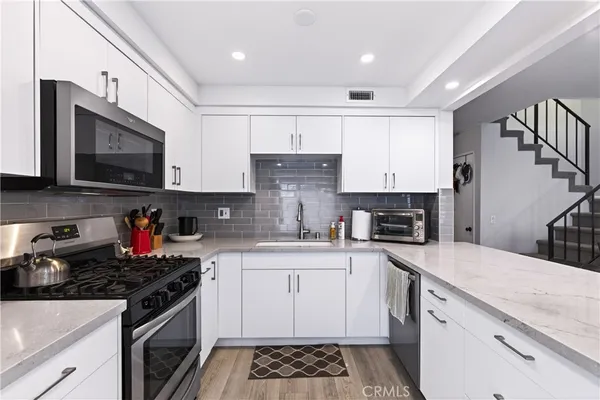 $699,000 | 17835 Beard Lane, Unit 63, Huntington Beach, CA 92647