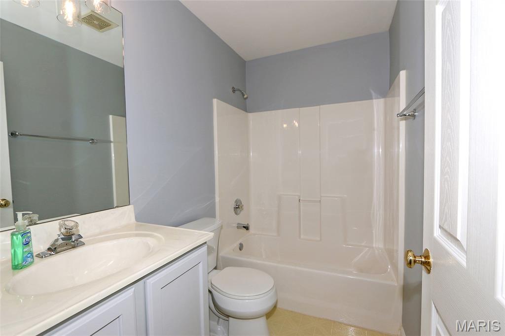 204 Jacobs Way St. Peters, MO 63376 - Photo 18 of 29