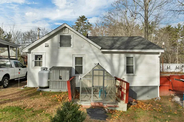 $275,000 | 14 Folsom Road, Ossipee, NH 03814