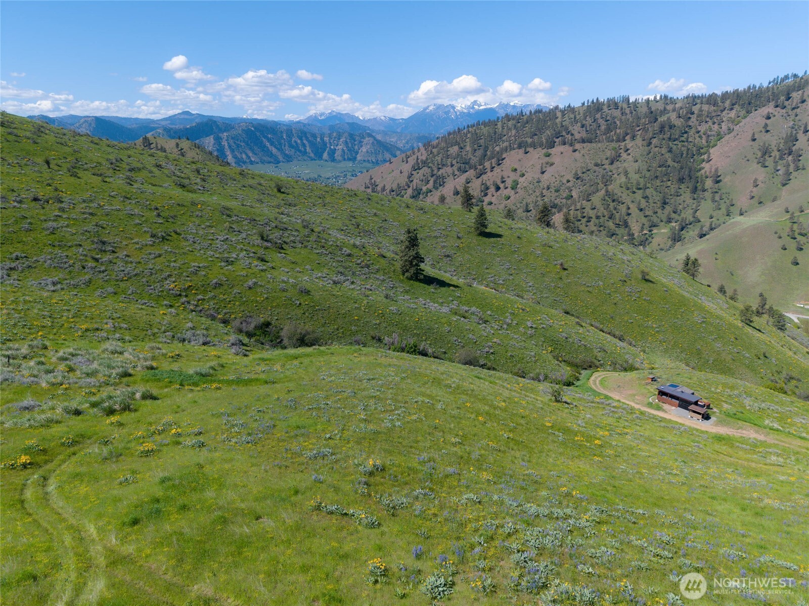6993 Nahahum Canyon Road Cashmere, WA 98815 - Photo 13 of 35