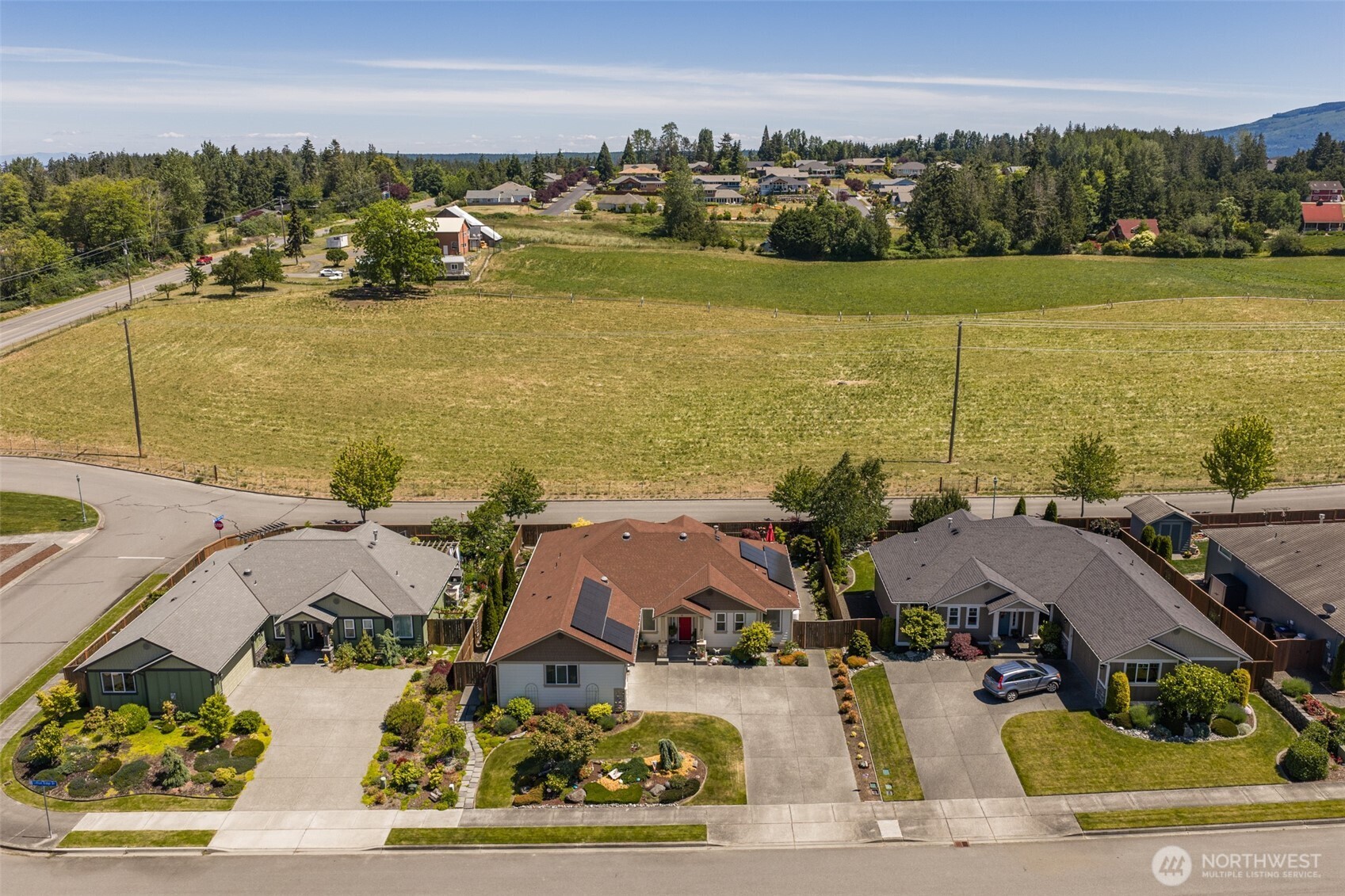 31 Lillian Ridge Court Sequim, WA 98382 - Photo 3 of 40