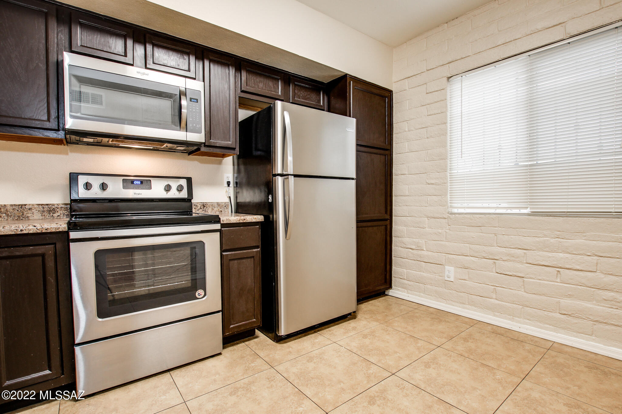 3542 South Mission Road, Unit A Tucson, AZ 85713 - Photo 10 of 37