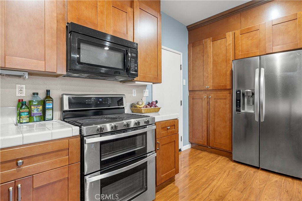 1217 Strand Way Perris, CA 92571 - Photo 10 of 54