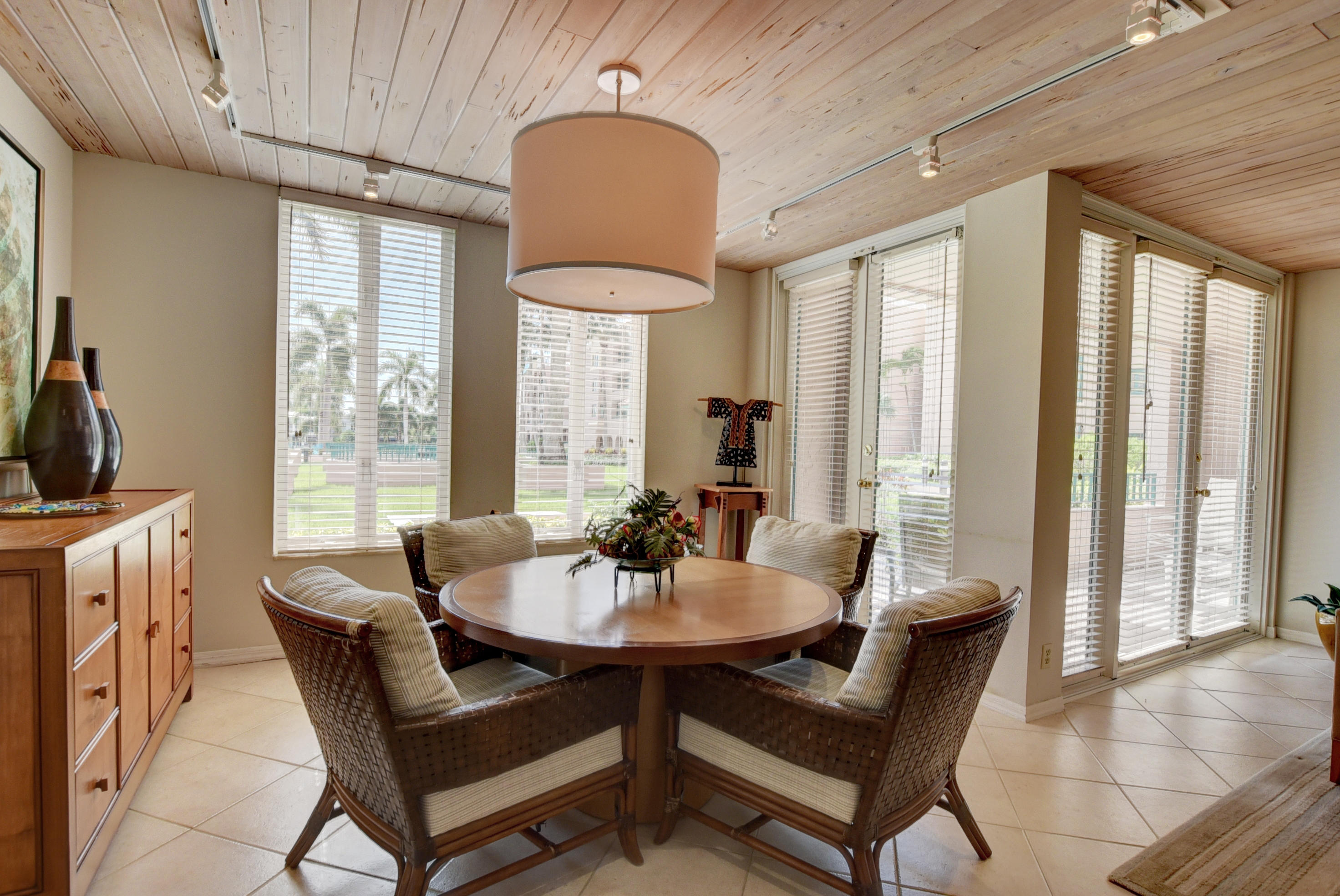 140 Southeast 5th Avenue, Unit 239 Boca Raton, FL 33432 - Photo 14 of 68 Dining Area