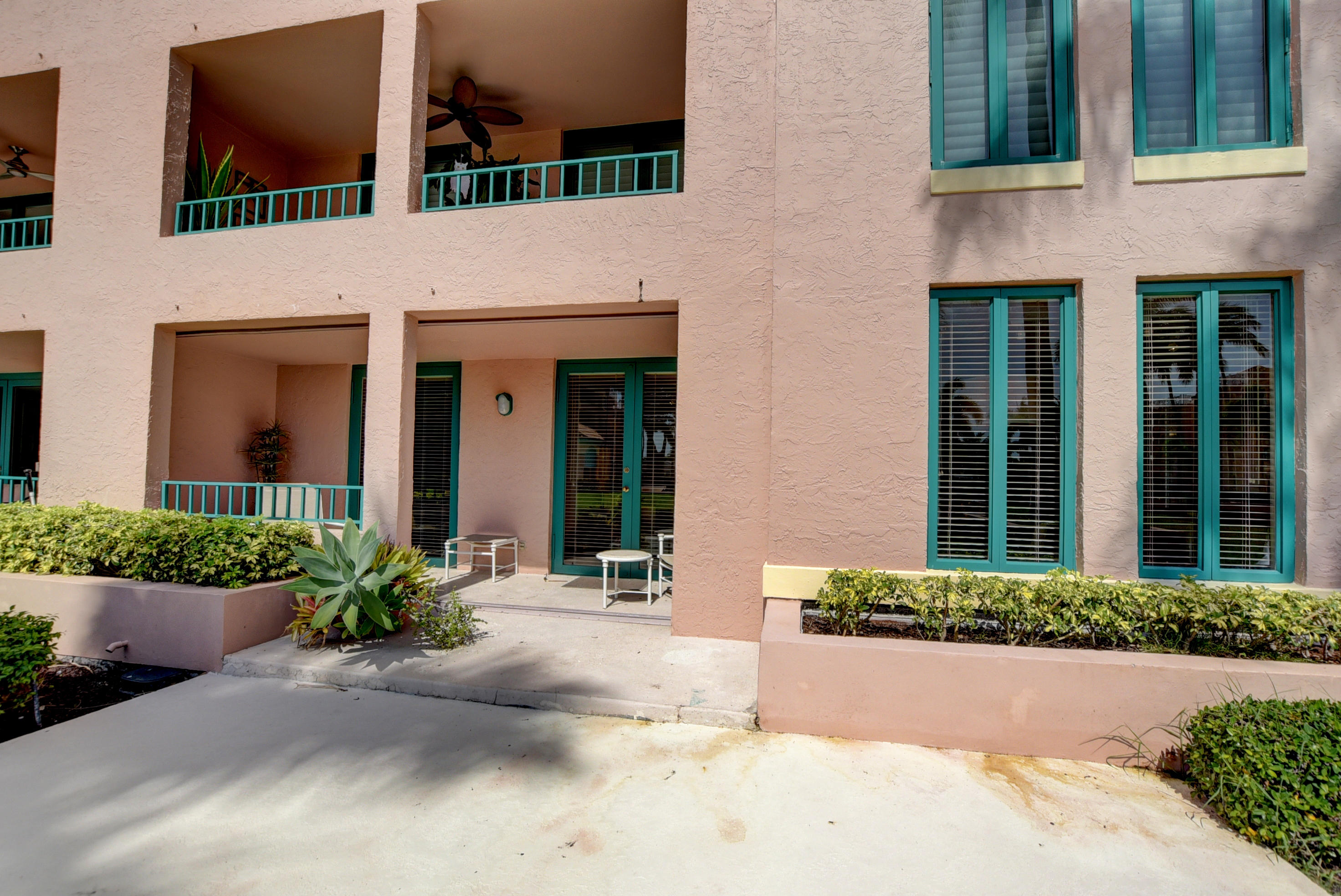 140 Southeast 5th Avenue, Unit 239 Boca Raton, FL 33432 - Photo 35 of 68 Back of Condo