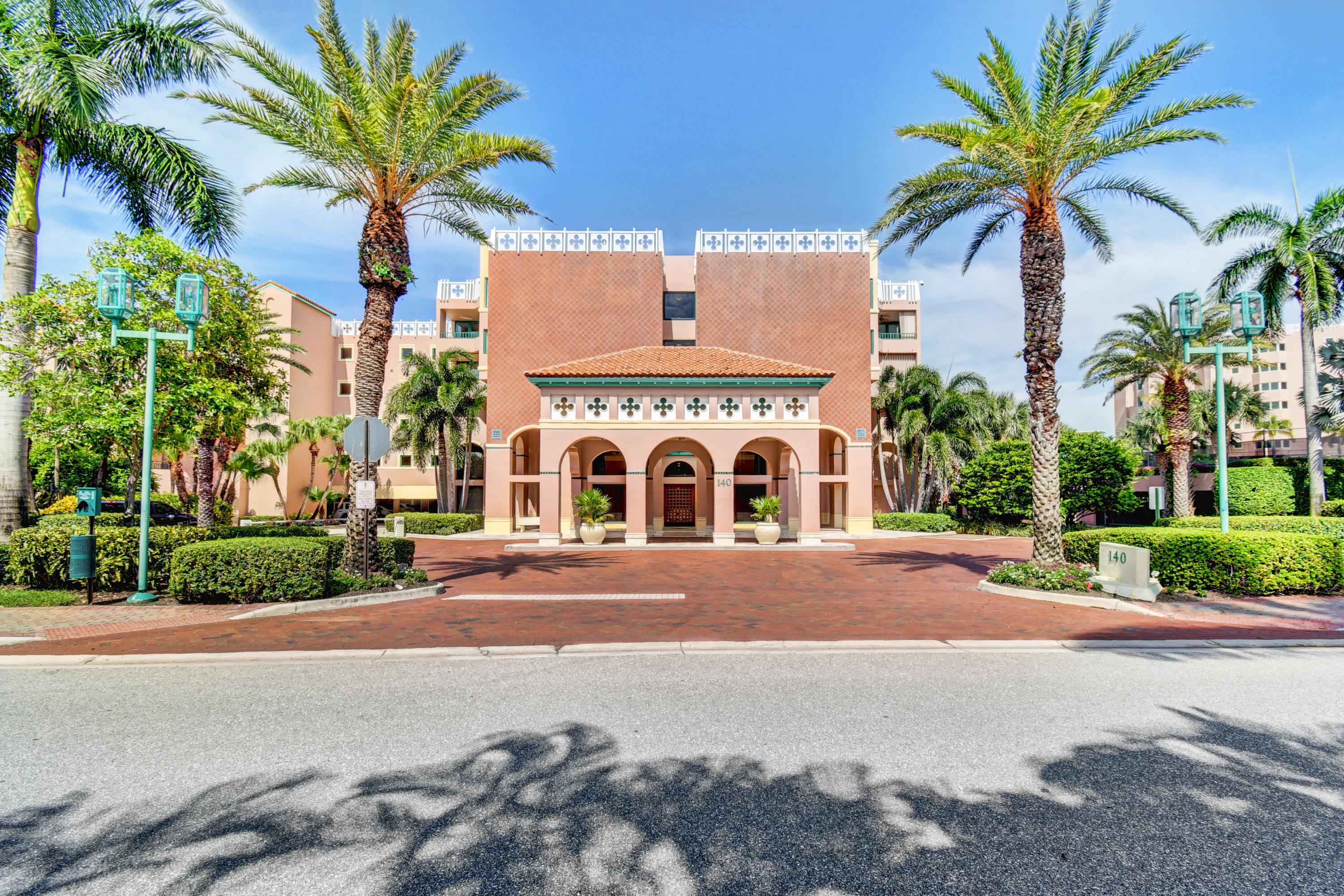 140 Southeast 5th Avenue, Unit 239 Boca Raton, FL 33432 - Photo 52 of 68 Front of 140 Building Entrance