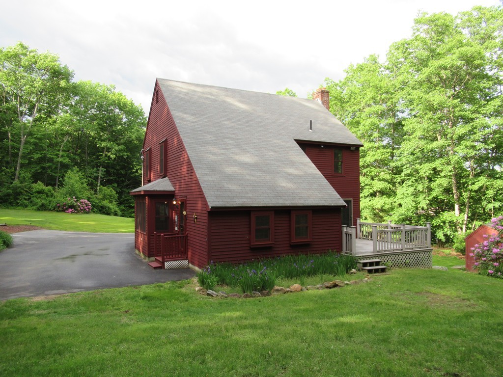 12 Rollingwoods Road Hubbardston, MA 01452 - Photo 3 of 29 Gallery Image 3