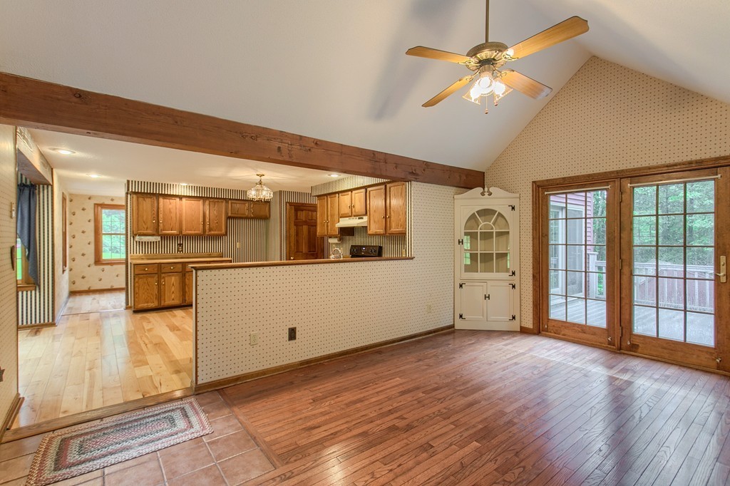 12 Rollingwoods Road Hubbardston, MA 01452 - Photo 5 of 29 Gallery Image 5