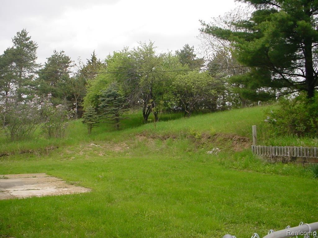 7400 Holcomb Road Clarkston, MI 48346 - Photo 7 of 19