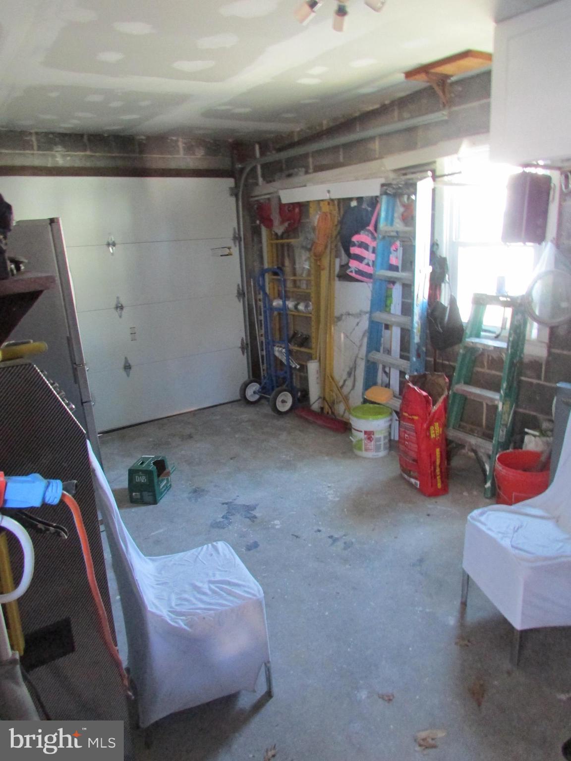 737 Byberry Road Philadelphia, PA 19116 - Photo 27 of 33