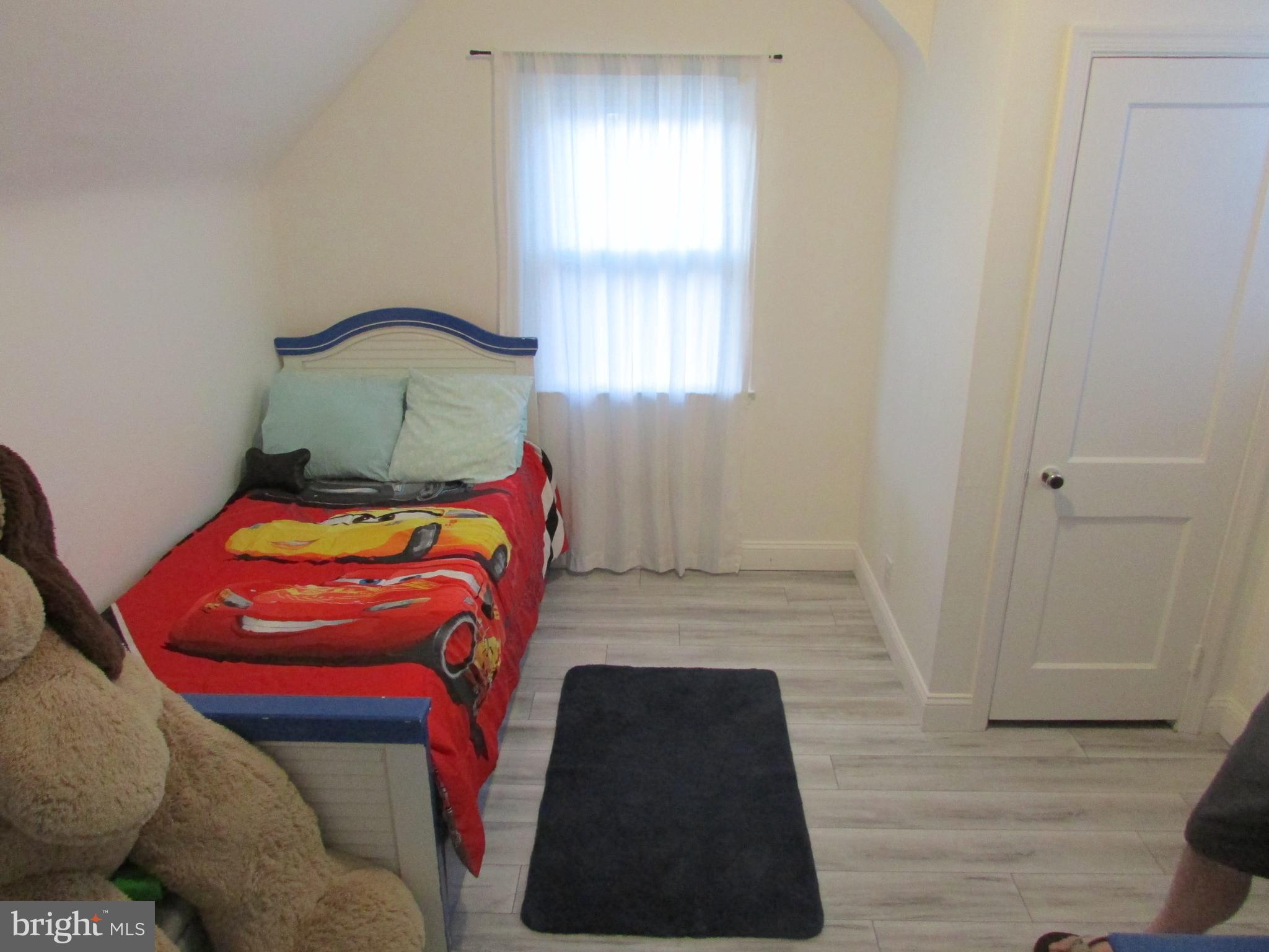 737 Byberry Road Philadelphia, PA 19116 - Photo 9 of 33