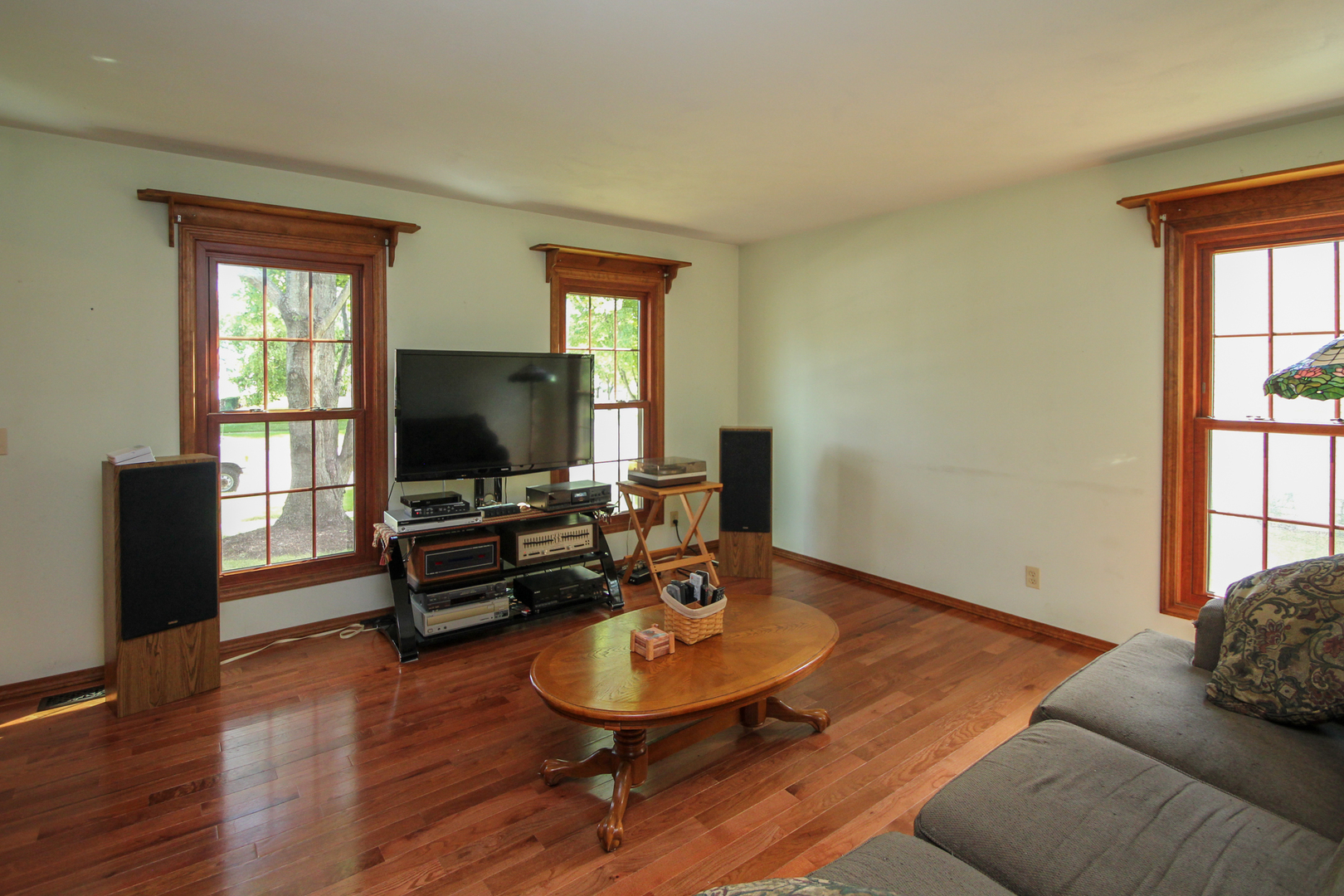 1050 Lewis Road Geneva, IL 60134 - Photo 4 of 24